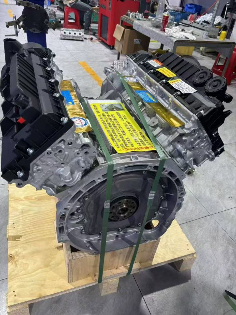 Двигатель Land Rover 508PS 5.0 Supercharged дорестайлинг (LR026166) — изображение 2