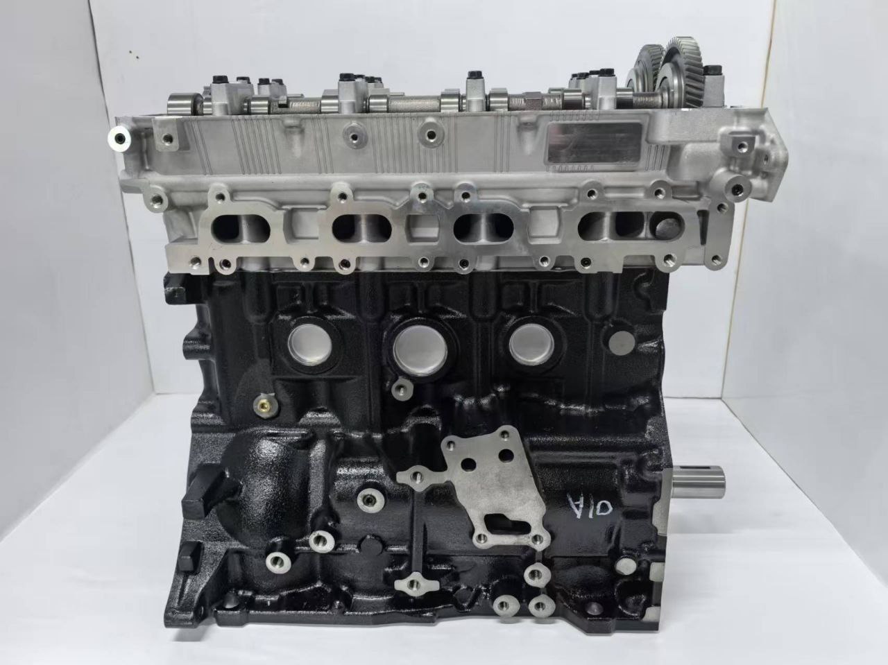 Двигатель новый Mitsubishi 4D56U 2.5 DI-D Common Rail (1000C699)