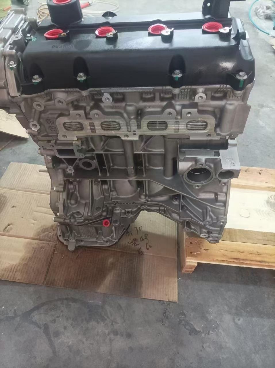 Двигатель Nissan QR20DE 2.0 (10102-EQ3M0)