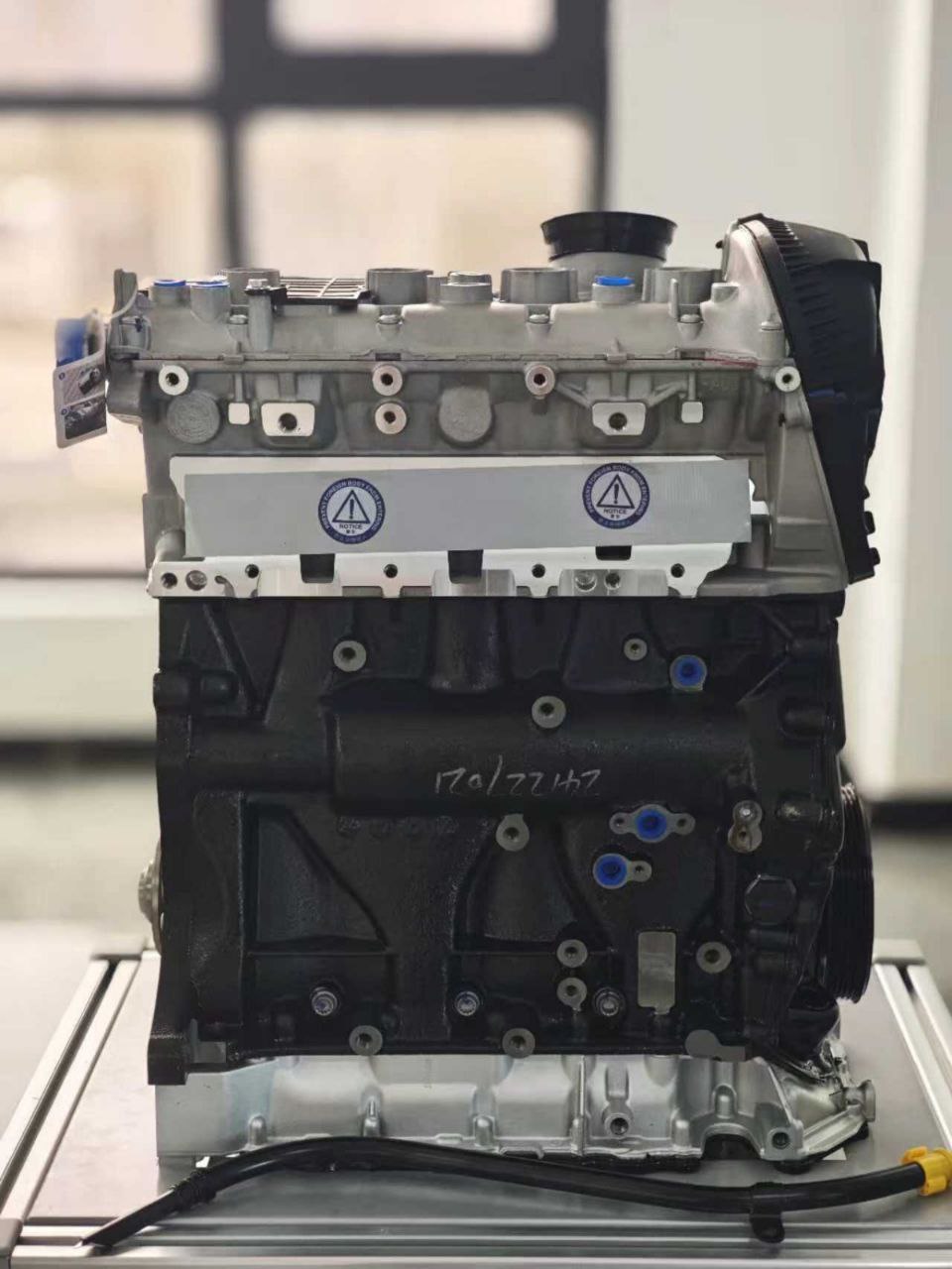 Двигатель новый Volkswagen BZB 1.8 TSI (06J100033S) — изображение 2